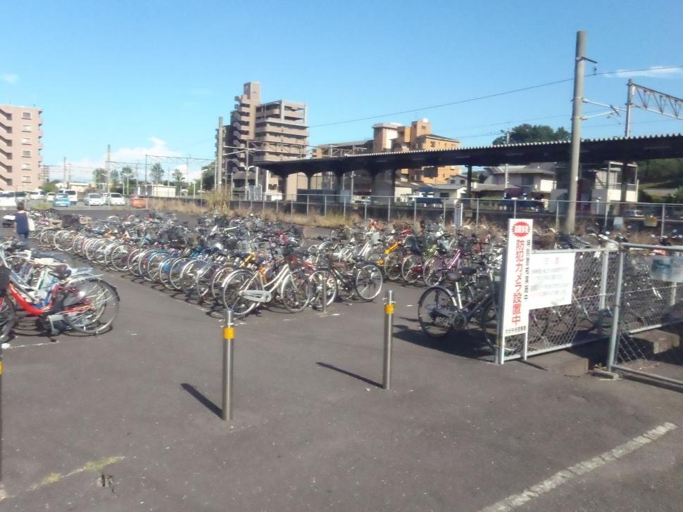 高城駅駐輪場の写真