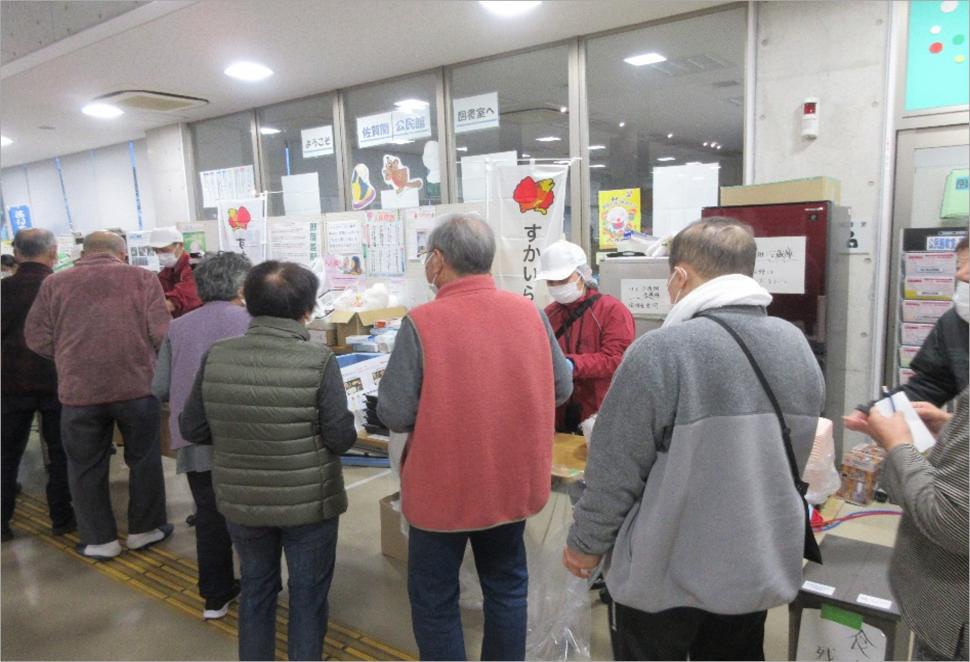 被災当時の避難所の様子02