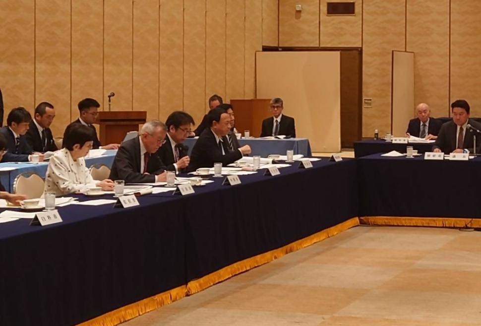 令和7年度知事と市町村長との意見交換会の様子