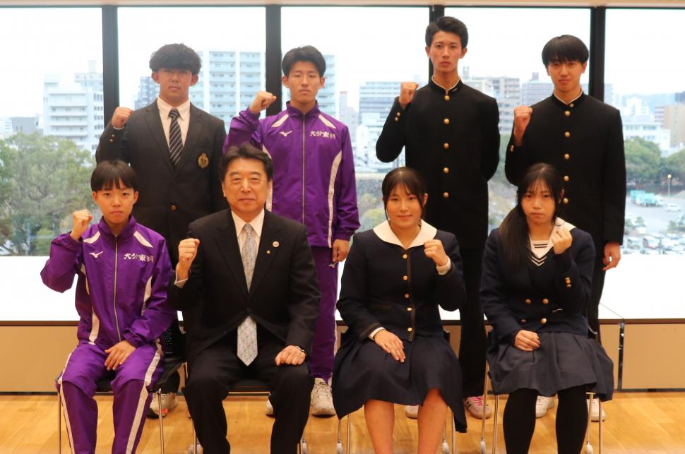 令和7年度全国高等学校総合体育大会(冬季大会)等出場激励壮行会の様子