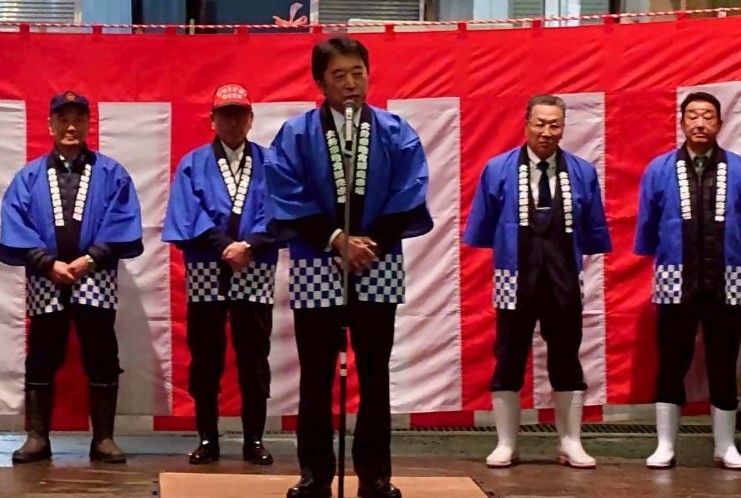 令和8年初せり式 水産物部の様子