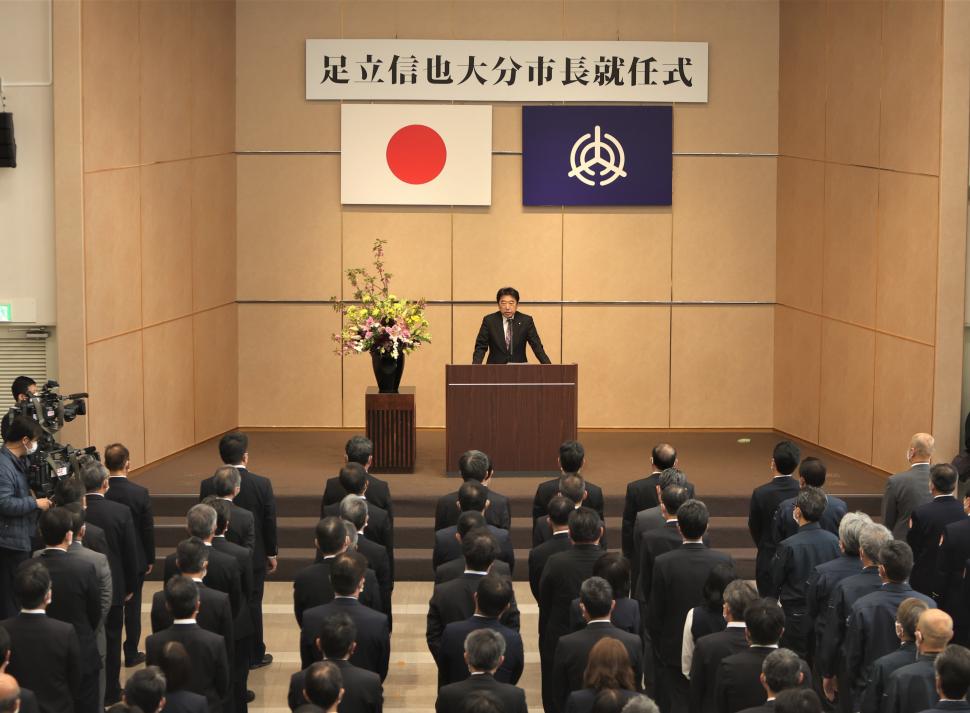 就任式の様子