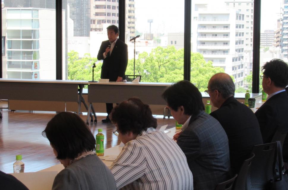 大分市社会福祉審議会委員委嘱状交付式の様子