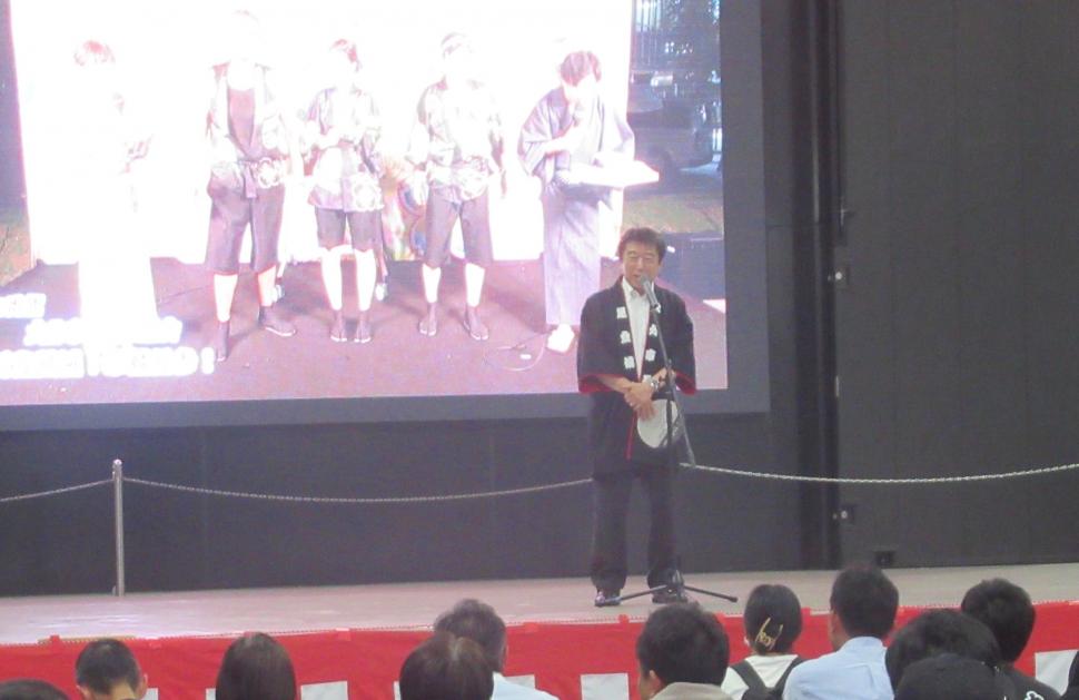「大分七夕まつり」第40回府内戦紙(ふないぱっちん)事前展示 点灯式の様子