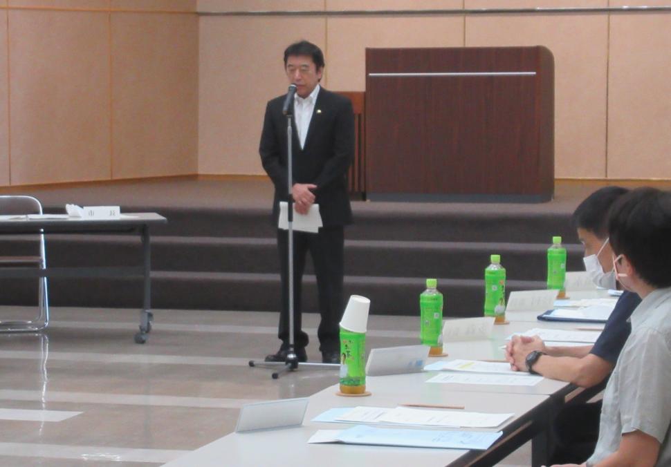 第16期大分市環境審議会委員委嘱状交付式・令和6年度第1回大分市環境審議会の様子