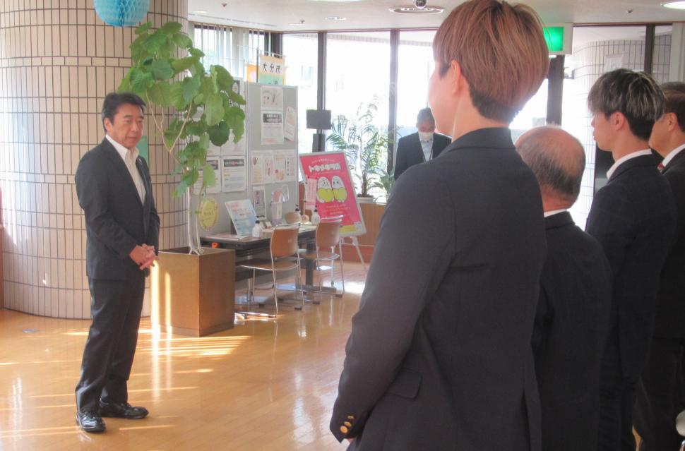 大分市男女共同参画審議会委員 委嘱状交付式の様子