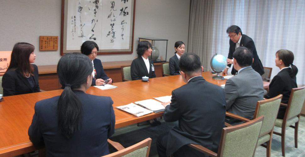 表敬訪問(JICA海外協力隊員出発あいさつ)の様子 その2