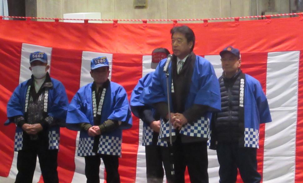 令和7年初せり式(水産物部)の様子