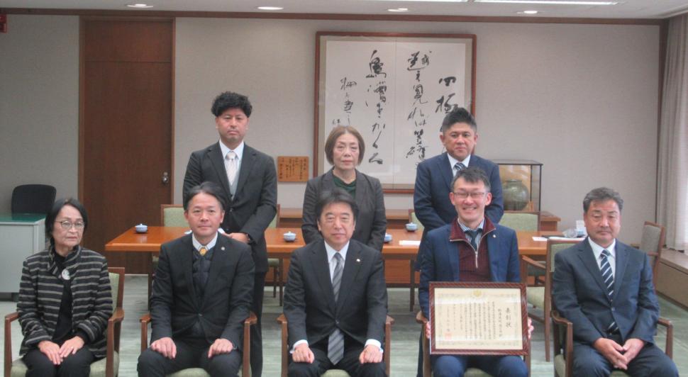 表敬訪問(野津原町商工会の皆さん)の様子