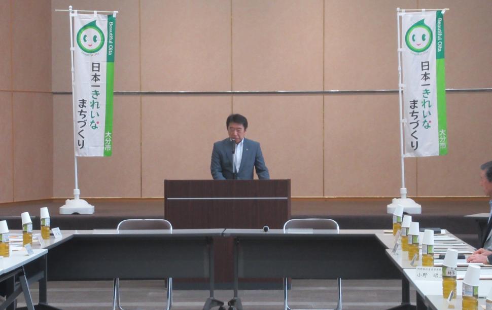 令和7年度 第1回 日本一きれいなまちづくり推進委員会の様子
