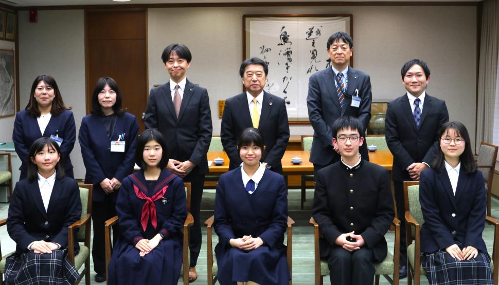 令和7年度大分市中学生オースティン市派遣事業 帰国報告会の様子