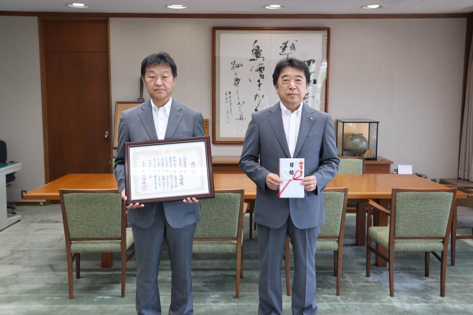 寄附受入式(八洲電機株式会社) の様子
