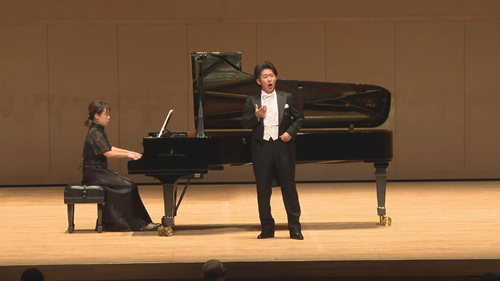 佐藤 克彦（バリトン）演奏