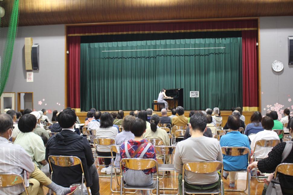 演奏の様子（大南公民館）