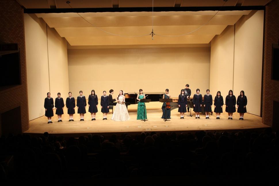 宝塚演奏家連盟参加「花」合奏