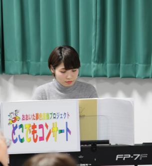 【写真】ピアノ小町美佳