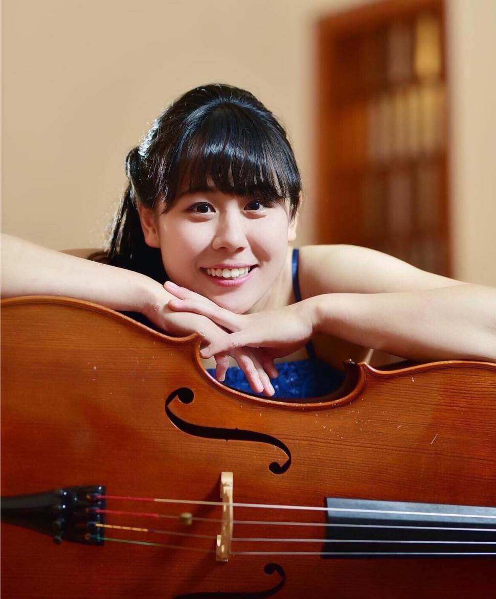 河野里菜
