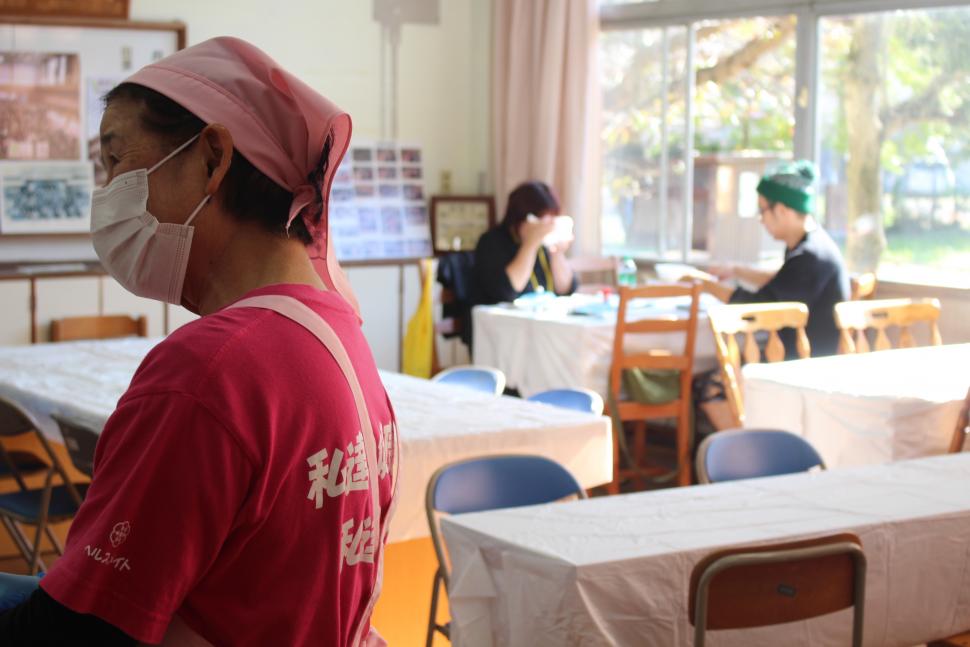 クロメうどん画像2