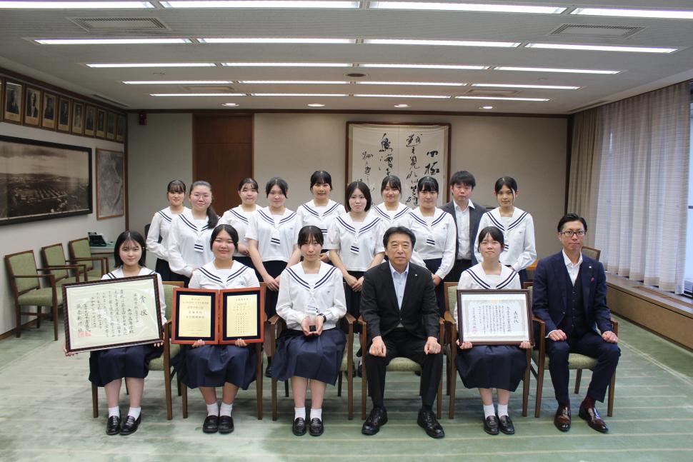 市長表彰写真（大分高校）
