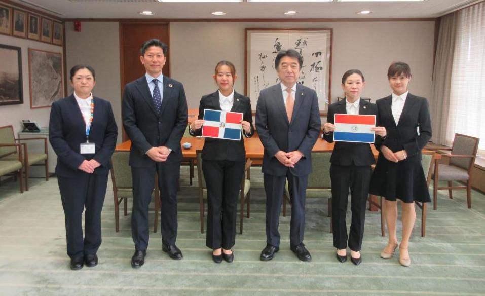 2024年度JICA海外協力隊第3次出発者との集合写真