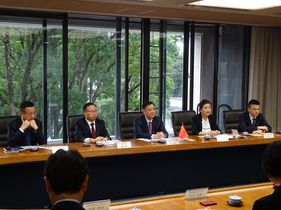 第21次武漢市友好訪問団 表敬訪問の様子