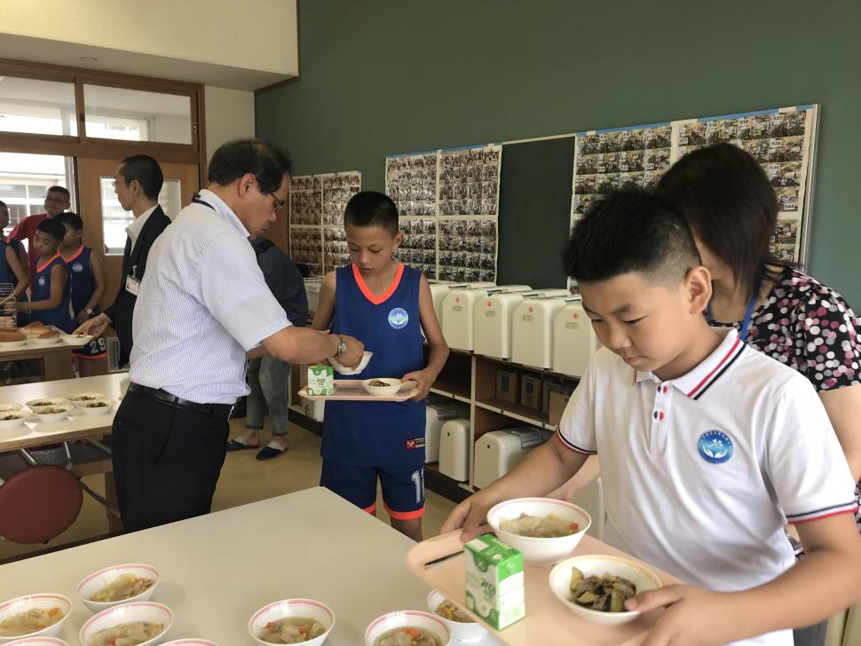 給食の様子