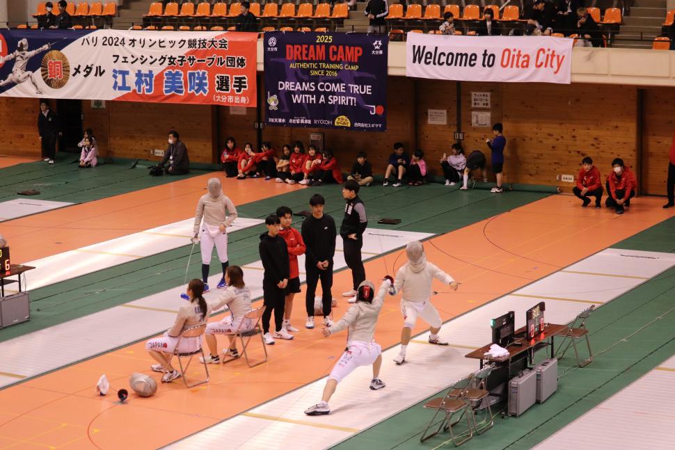 fencing-sabre_r7