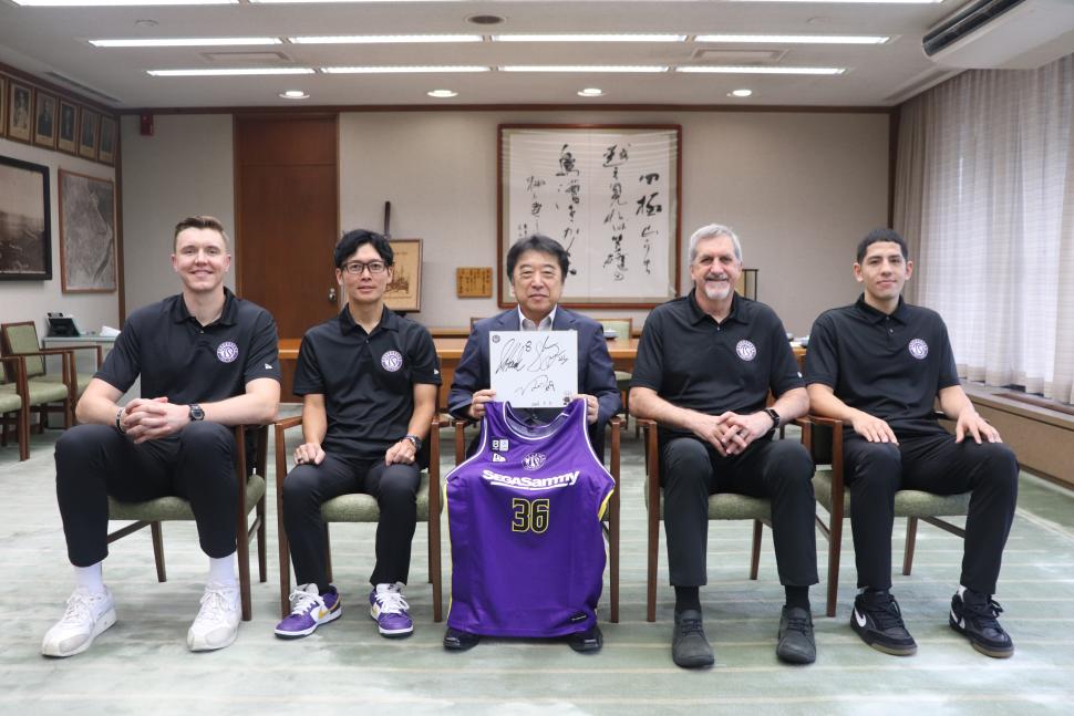 表敬訪問の様子4