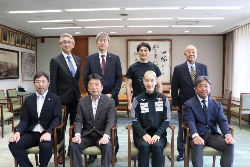 表敬訪問集合写真
