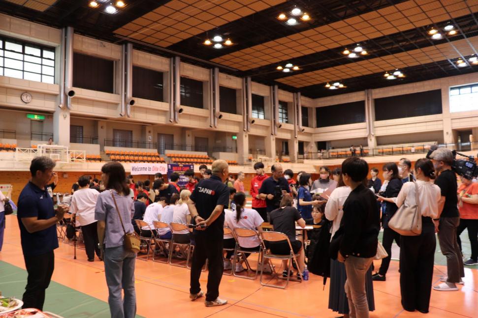 交流会サイン会1