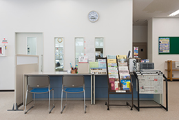 受付カウンター