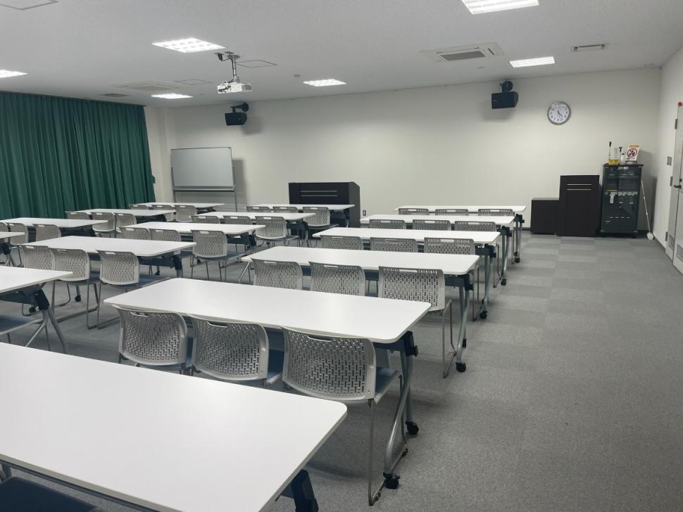 大会議室半面その1