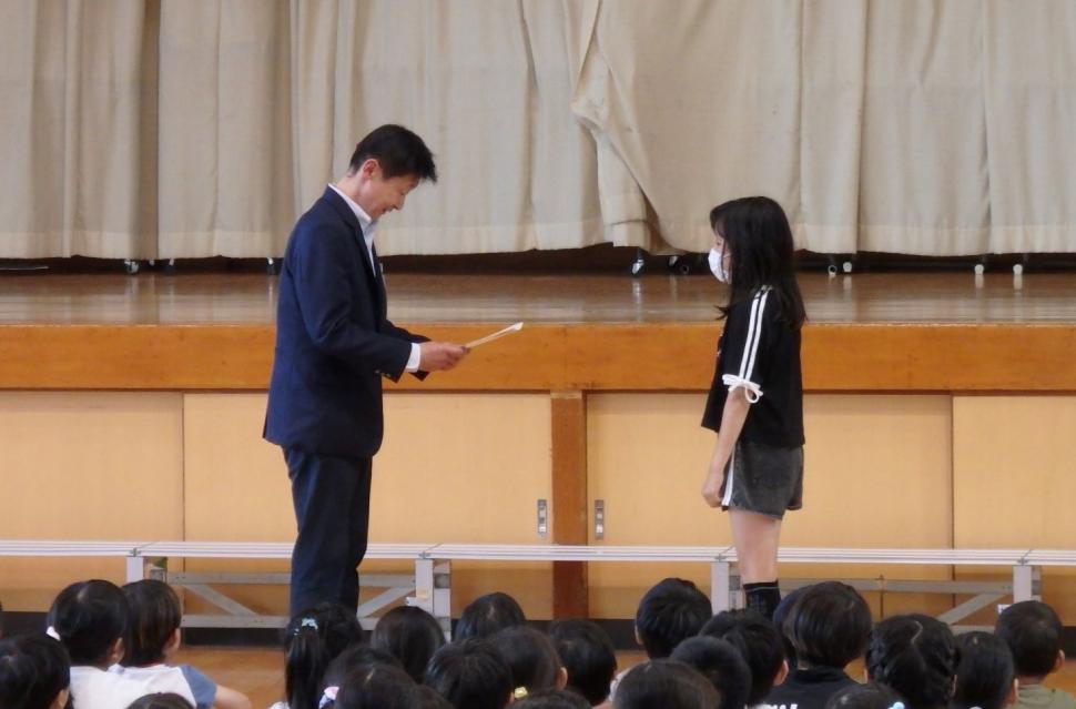 交付