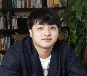 上村一敬氏