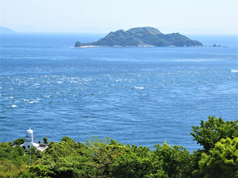 海星館からみた高島