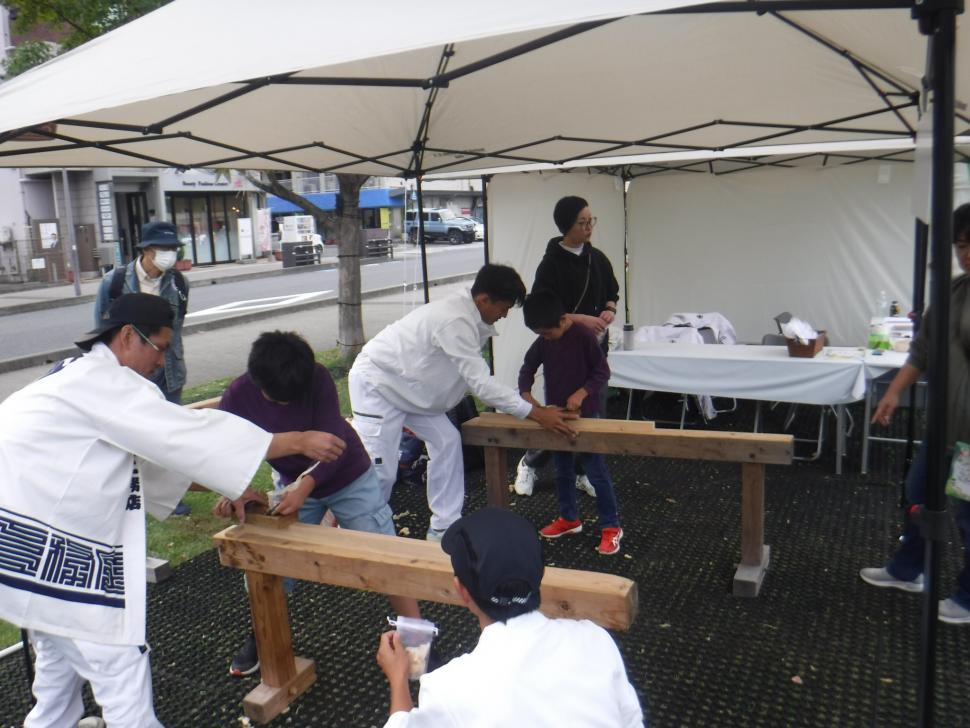 木育フェスかんな削り写真