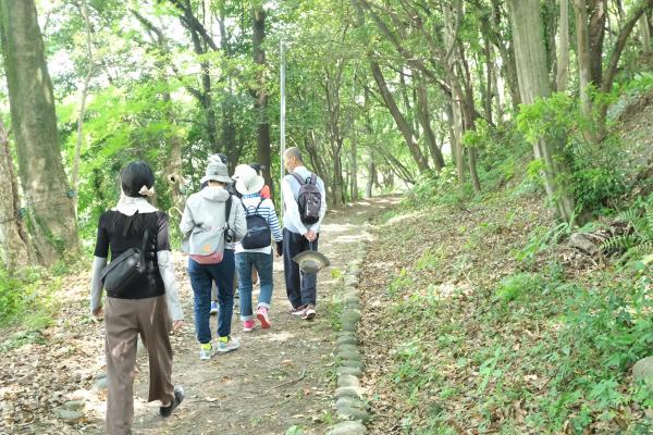 上野の森体験ツアーの様子