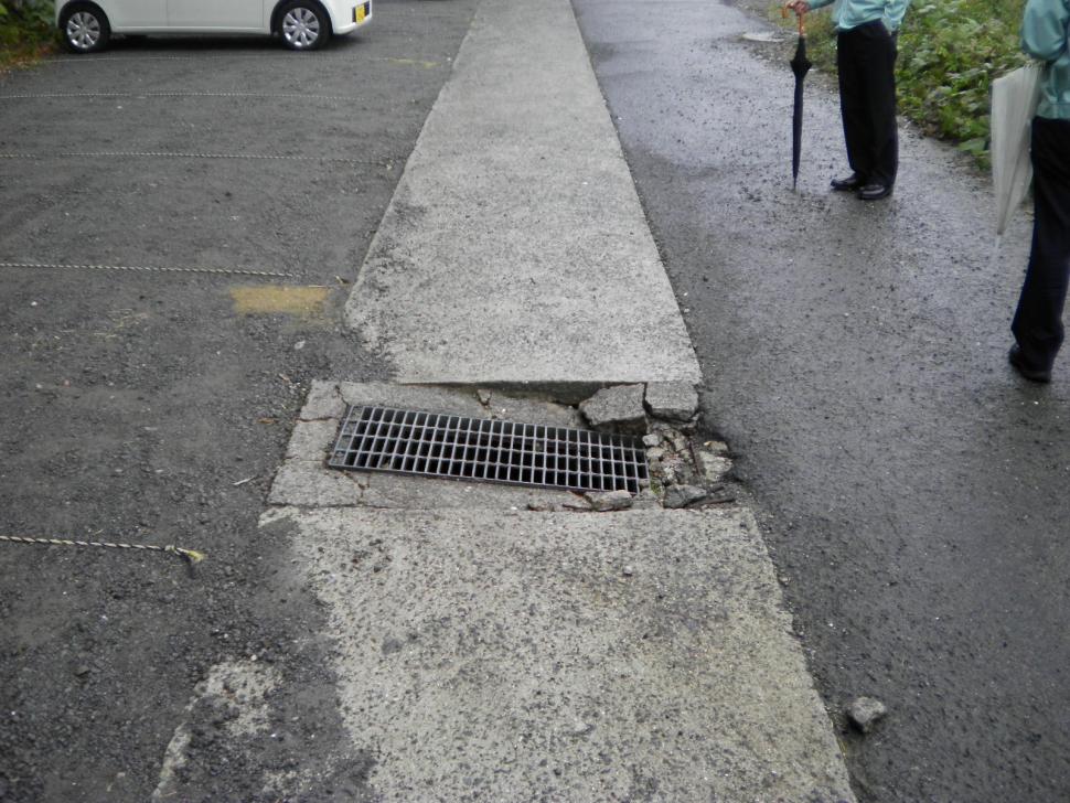 道路の陥没の画像