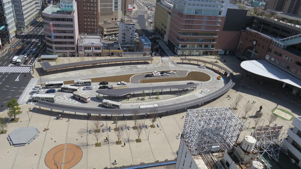 大分駅府内中央口広場の画像