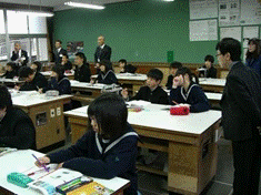 鶴崎中学校視察の画像
