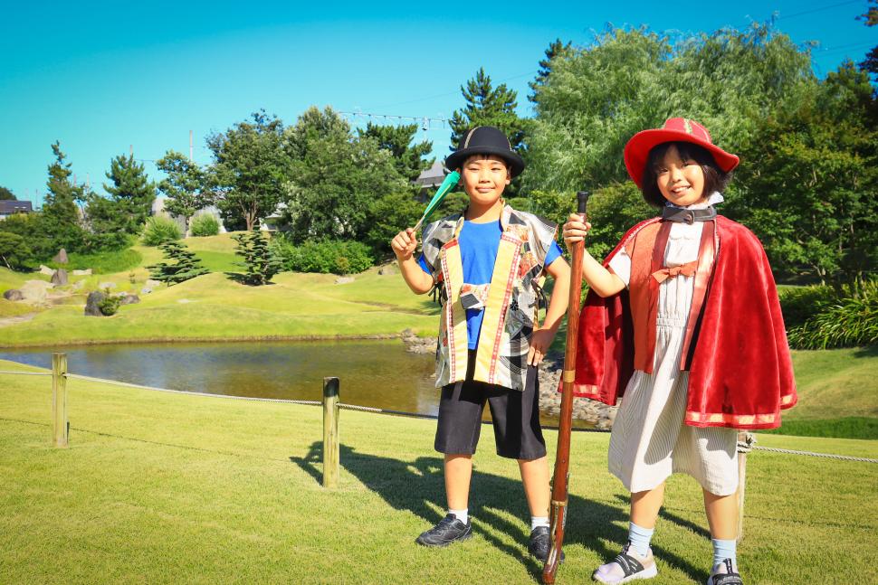 庭園で記念撮影