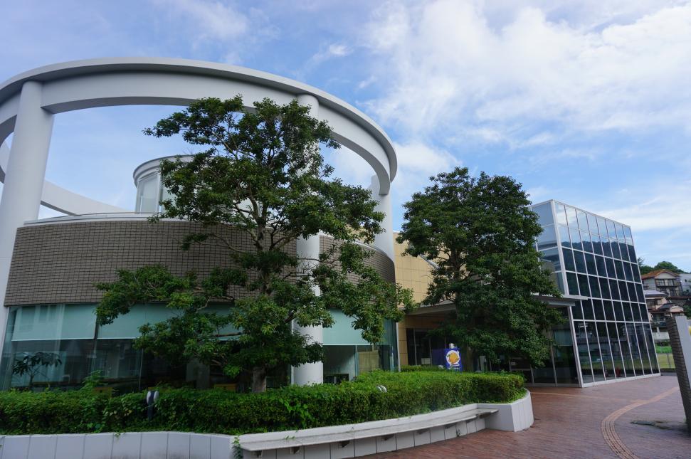 星和工業津久見図書館