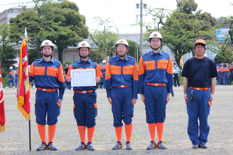 優勝した大在西分団チーム