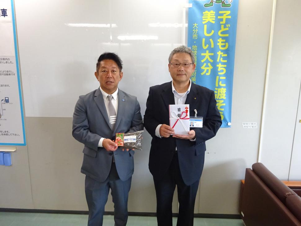 HOKO光長氏と糸永環境部長の写真